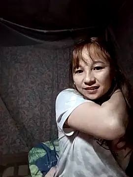 Mini3333 online show from February 18, 2026, 4:47 pm