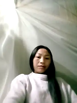 lucybaby00 online show from February 3, 2026, 9:31 pm