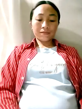 lucybaby00 online show from April 25, 2026, 2:14 pm