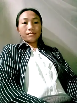 Snapshot of lucybaby00 chatting on May 4, 2026, 10:39 pm lucybaby00 online show from May 4, 2026, 10:39 pm