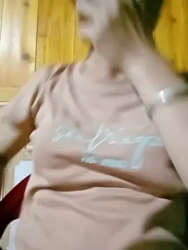lucybaby00 online show from July 14, 2026, 11:38 am