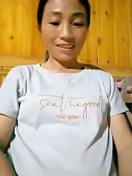 lucybaby00 online show from July 16, 2026, 11:16 am