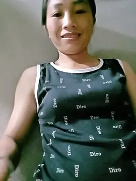 lucybaby00 online show from July 21, 2026, 7:49 pm