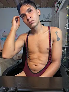 Angel latinboy online show from April 28, 2026, 2:55 pm