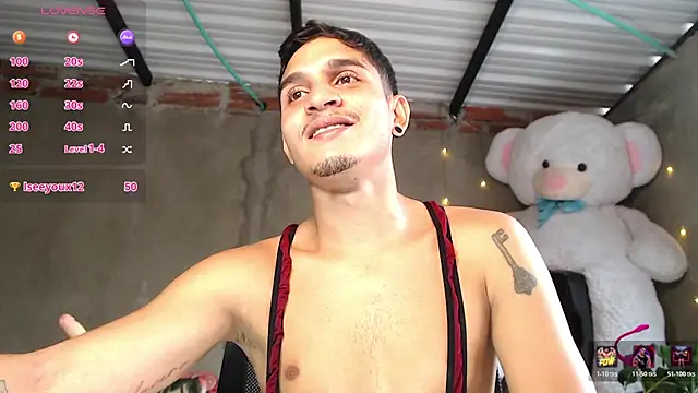 Snapshot of Angel_latinboy chatting on May 19, 2026, 3:40 pm Angel latinboy online show from May 19, 2026, 3:40 pm