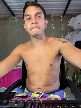 Snapshot of Angel_latinboy chatting on May 20, 2026, 12:44 pm Angel latinboy online show from May 20, 2026, 12:44 pm