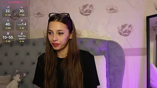 Snapshot of Anya_Sky chatting on November 30, 2025, 6:17 am Anya Sky online show from November 30, 2025, 6:17 am