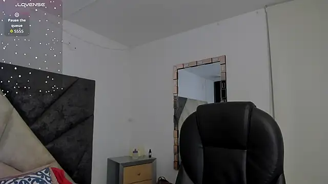 SaraWagner  online show from January 19, 2026, 12:03 am