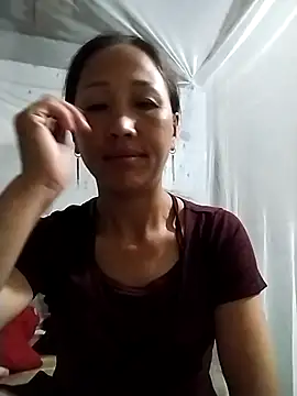 cute love00 online show from October 16, 2025, 7:42 am