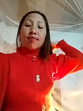 cute love00 online show from December 3, 2025, 12:58 pm