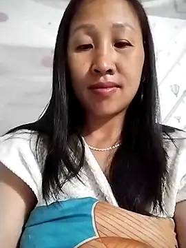 cute love00 online show from March 15, 2026, 11:11 pm