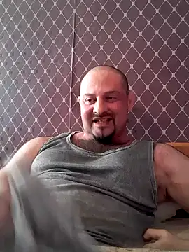  NEREZA  online show from May 14, 2026, 4:03 pm