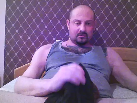  NEREZA  online show from June 16, 2026, 5:04 pm