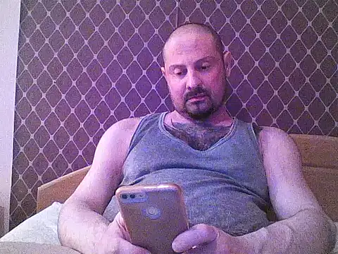 NEREZA  online show from June 18, 2026, 4:33 pm
