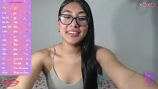 Snapshot of Allison_19__ chatting on October 11, 2025, 10:03 am Allison 19 online show from October 11, 2025, 10:03 am