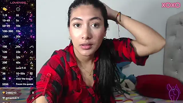 Snapshot of Allison_19__ chatting on November 11, 2025, 4:23 am Allison 19 online show from November 11, 2025, 4:23 am