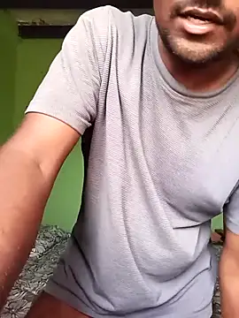 hotboysahil online show from April 16, 2026, 9:43 am