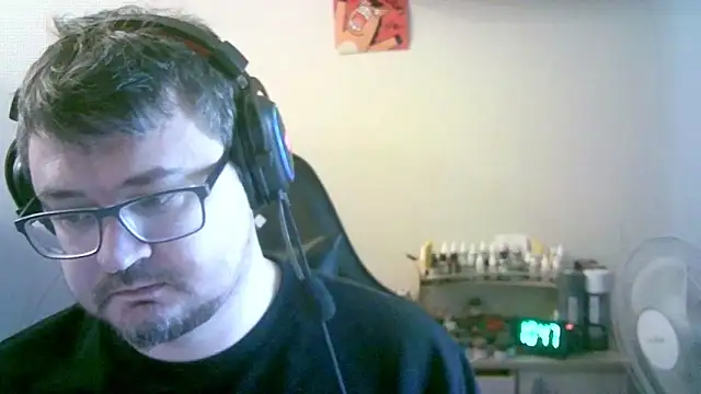 SirAbuser online show from March 4, 2026, 7:47 am