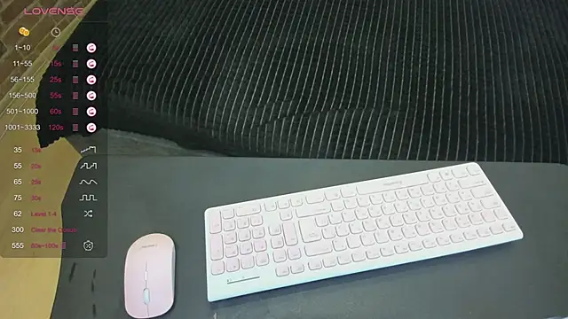 Snapshot of Cutiee_Alicee chatting on February 4, 2026, 7:42 pm Cutiee Alicee online show from February 4, 2026, 7:42 pm