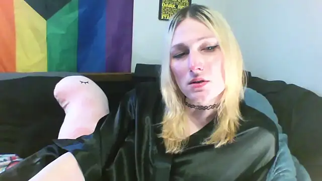 AthenaAphrodisia online show from February 4, 2026, 6:36 pm