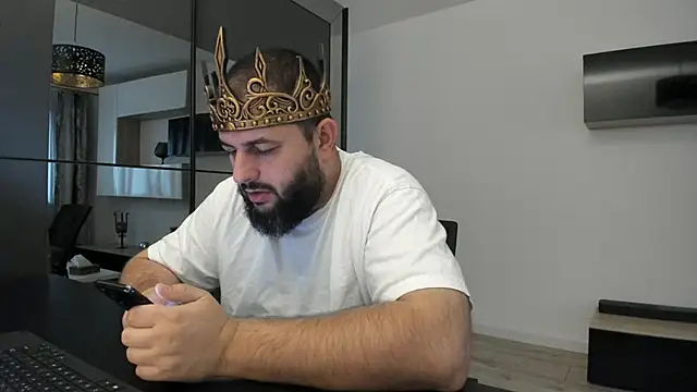 DravenPeak online show from September 12, 2025, 4:56 am