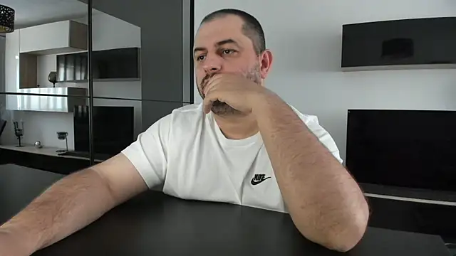 Snapshot of DravenPeak chatting on June 16, 2026, 1:25 pm DravenPeak online show from June 16, 2026, 1:25 pm