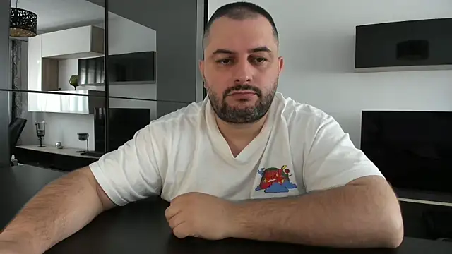 Snapshot of DravenPeak chatting on June 23, 2026, 12:25 pm DravenPeak online show from June 23, 2026, 12:25 pm