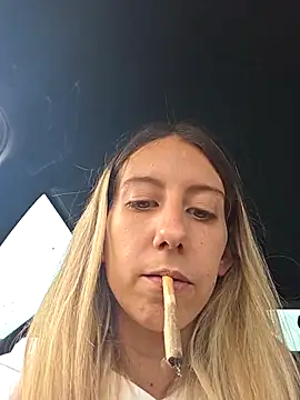 Snapshot of PetiteSecrets chatting on September 29, 2025, 2:00 pm PetiteSecrets online show from September 29, 2025, 2:00 pm