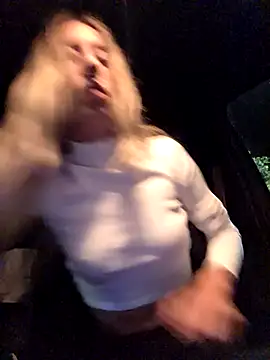 Snapshot of PetiteSecrets chatting on October 9, 2025, 8:07 pm PetiteSecrets online show from October 9, 2025, 8:07 pm