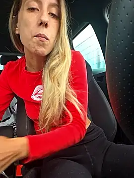 Snapshot of PetiteSecrets chatting on October 26, 2025, 2:23 pm PetiteSecrets online show from October 26, 2025, 2:23 pm