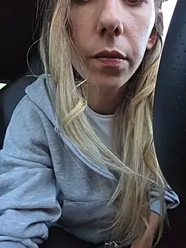 Snapshot of PetiteSecrets chatting on November 16, 2025, 3:17 pm PetiteSecrets online show from November 16, 2025, 3:17 pm