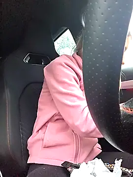 Snapshot of PetiteSecrets chatting on December 16, 2025, 3:39 pm PetiteSecrets online show from December 16, 2025, 3:39 pm