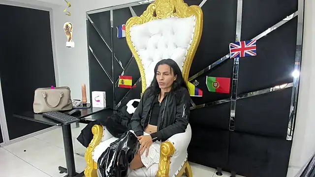 Snapshot of Aisha_hotts777 chatting on June 20, 2026, 8:00 pm Aisha hotts777 online show from June 20, 2026, 8:00 pm
