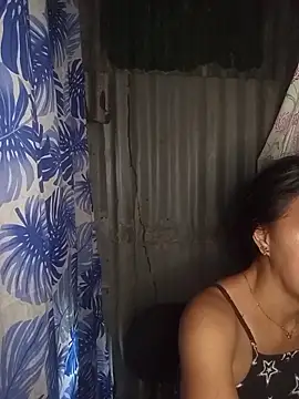 Snapshot of oceanlover23 chatting on February 15, 2026, 1:13 am oceanlover23 online show from February 15, 2026, 1:13 am