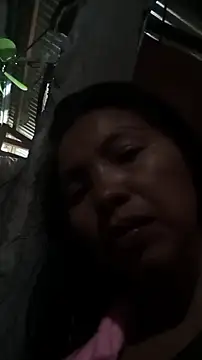 Snapshot of oceanlover23 chatting on March 23, 2026, 9:02 am oceanlover23 online show from March 23, 2026, 9:02 am