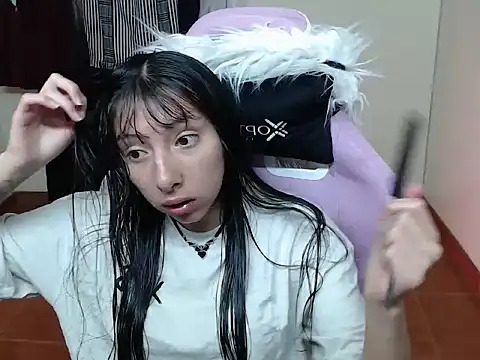 Snapshot of ScarlettShirahoshi chatting on November 25, 2025, 3:56 pm ScarlettShirahoshi online show from November 25, 2025, 3:56 pm