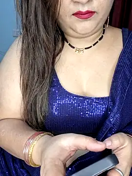 Snapshot of indian-hotmilfs chatting on November 21, 2025, 11:03 pm indian-hotmilfs online show from November 21, 2025, 11:03 pm