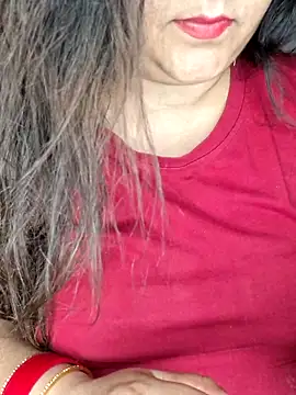 indian-hotmilfs online show from April 22, 2026, 11:12 am