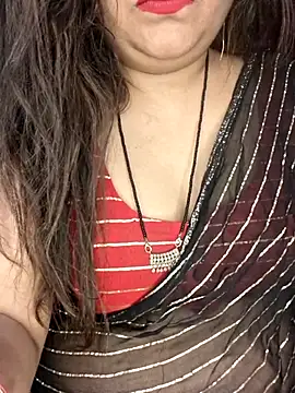 indian-hotmilfs online show from April 23, 2026, 7:27 pm