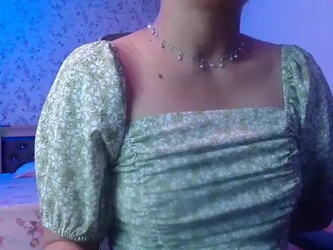 snow white123 online show from November 6, 2025, 9:15 pm