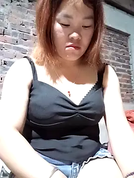sukabae00 online show from April 23, 2026, 12:51 pm