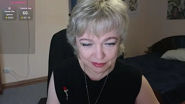 Snapshot of Rosette_Pricky chatting on October 15, 2025, 7:25 pm Rosette Pricky online show from October 15, 2025, 7:25 pm