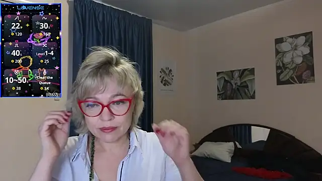 Snapshot of Rosette_Pricky chatting on October 18, 2025, 1:01 pm Rosette Pricky online show from October 18, 2025, 1:01 pm