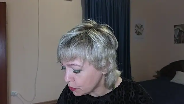 Snapshot of Rosette_Pricky chatting on November 13, 2025, 3:55 pm Rosette Pricky online show from November 13, 2025, 3:55 pm