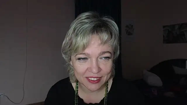 Snapshot of Rosette_Pricky chatting on November 14, 2025, 1:54 pm Rosette Pricky online show from November 14, 2025, 1:54 pm