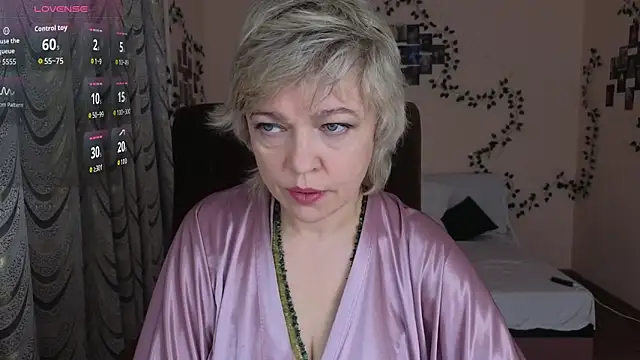 Snapshot of Rosette_Pricky chatting on November 20, 2025, 2:28 pm Rosette Pricky online show from November 20, 2025, 2:28 pm