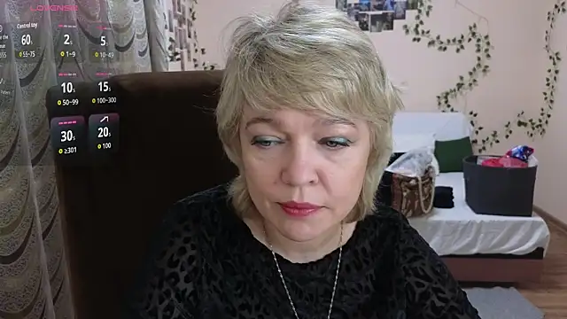 Snapshot of Rosette_Pricky chatting on November 26, 2025, 1:56 pm Rosette Pricky online show from November 26, 2025, 1:56 pm