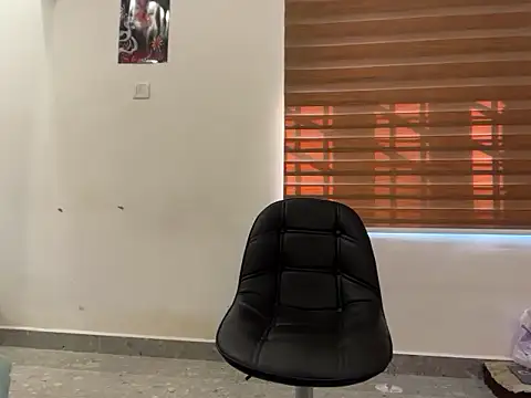 LucytheDevilQueen online show from December 14, 2025, 3:56 am