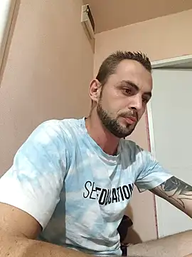 papichulo0099 online show from November 10, 2025, 7:35 pm