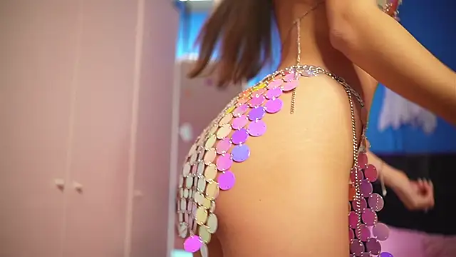 alexxisrae online show from October 31, 2025, 7:31 am